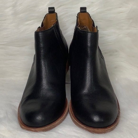🤎 LIKE NEW 🖤 Kork-Ease Leather Velma Bootie - Picture 2 of 16